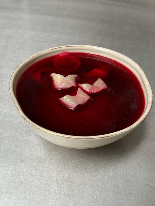 Sourdough red borscht with dumplings (0.5l + 10 pcs)